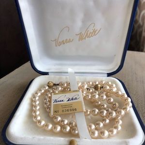 Vanna White Mallorca (Faux) Pearl Set